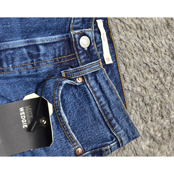 Levi's Women's Blue Jeans - Picture 5 of 8